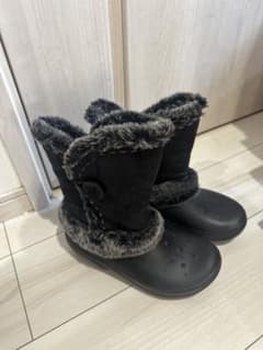 CROCS クロックス　ファーブーツ　ロングブーツ　W7 未使用品 crocs - クロックス フェイクファーブーツの通販 by むっく大好き