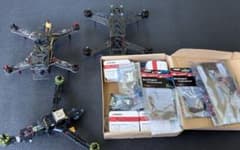 【ジャンク扱い】自作ドローン 部品・フレーム・パーツまとめ売りのサムネイル