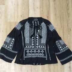 刺繍コットンブラウスのサムネイル
