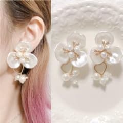 ビッグフラワー ♡ ハート パール ピアス ♡ イヤリングのサムネイル