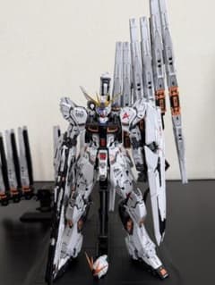 1/100 RX-93 νガンダム 海外製"Farmer's Creation"のサムネイル