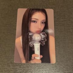 izna イズナ ペンコン 韓国 限定 フーディー トレカ セビ m84704618448_1.jpg?1762609033