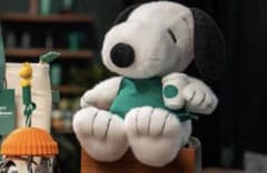 【海外限定】PEANUTS × STARBUCKS 26 ぬいぐるみのサムネイル