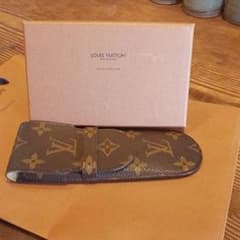ルイ・ヴィトンペンケースのサムネイル