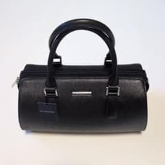 BURBERRY ブラック ハンドバッグのサムネイル