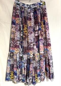 ScoLar スカラー リバーシブル パッチワーク柄 フレアスカート ロング丈のサムネイル