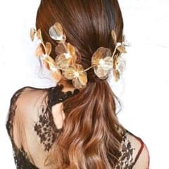 【値下】ゴールドフラワー　ヘアアクセサリーのサムネイル
