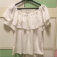 UNIQLO オフショルダーのサムネイル