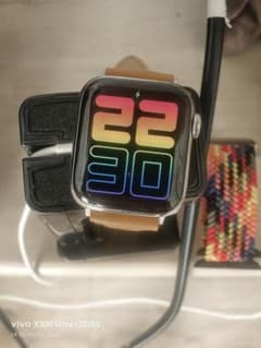 Apple Watch series4 本体 ブラウンレザーバンド付きのサムネイル