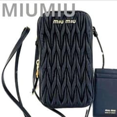 希少 MIUMIU マテラッセ スマホショルダー カード付 ゴールド金具 