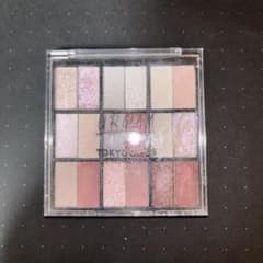 アイシャドウパレットのサムネイル