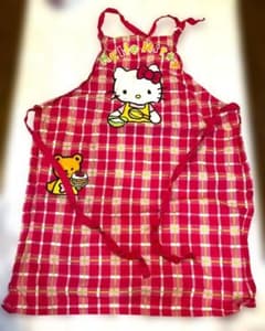 保育園・幼稚園児用 Hello Kitty チェック柄 エプロンのサムネイル