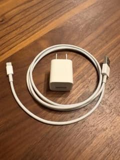 Apple 充電器　Lightningケーブルセット　iPhone純正品のサムネイル