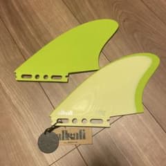 alkali サーフボードフィン キールフィン JAPAN LTD. 2枚セット - メルカリ