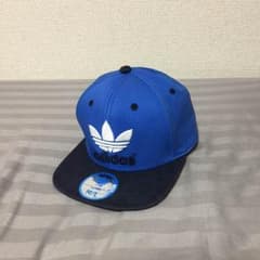adidasのストーレトキャップのサムネイル