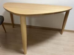 飛騨の家具　柏木工　KASHIWA トライアングルテーブル　ダイニング　オーク材 ☆美品☆飛騨高山の家具「柏木工（KASHIWA）」トライアングル