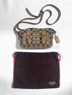 COACH シグネチャー ショルダーバッグのサムネイル
