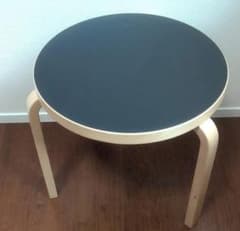 Artek 90D Table リノリウム チャコール スコープ別注 - メルカリ
