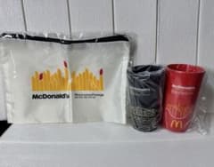 マクドナルド マンハッタンポーテージ コラボ限定グッズ コップ ポーチ 黒赤