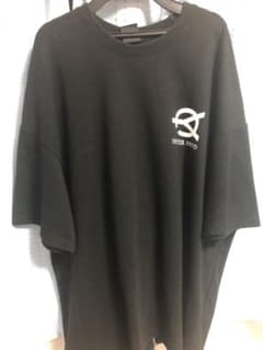 ジッパーロゴTシャツのサムネイル