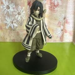 鬼滅の刃 伊黒小芭内フィギュアのサムネイル
