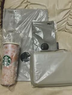 Starbucks 福袋　トートバッグ　タンブラーのサムネイル