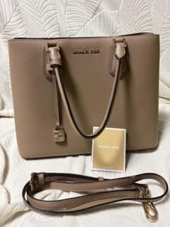 マイケルコース　MICHAEL KORS カバン　バック　バッグのサムネイル