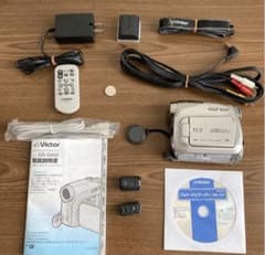 ビクター　デジタルビデオカメラ　JVC GR-D650-S クリアシルバーのサムネイル