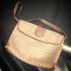 【値下げ不可 激安】GUCCI セカンドバッグのサムネイル