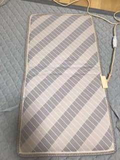 ②TOSHIBA 座椅子用ヒーター　冬　暖房器具　あったかのサムネイル