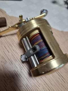SHMANO カルカッタ GW限定6まで￥9000 SHMANO カルカッタ GW限定6まで￥9000 - メルカリ