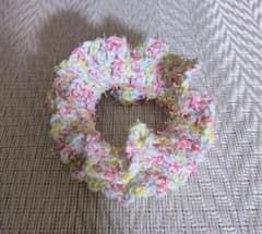 ハンドメイド かぎ針編み シュシュのサムネイル