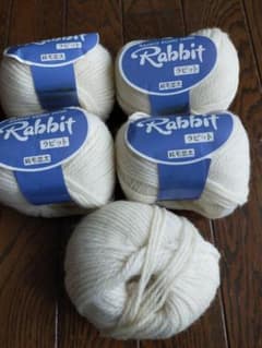 Rabbit 毛糸 ウール100% 40g 約85mのサムネイル
