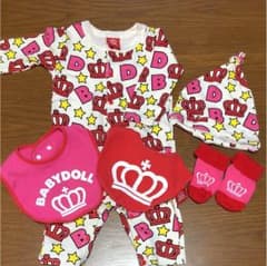 ベビードール 新生児 ロンパース 帽子 靴下 スタイ2枚セット☆のサムネイル