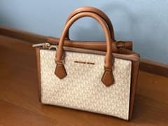 ナオミ様専用MICHAEL KORS MKロゴ ハンドバッグのサムネイル