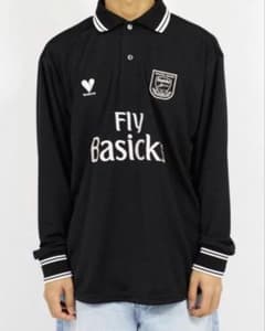 ス*し様 Basicks OVERSIZED STRIPE FOOTBALL S BASICKS OVERSIZED STRIPE FOOTBALL SHIRT - メルカリ