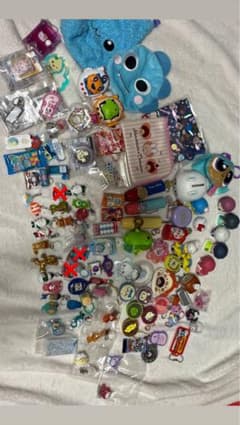 【めじるしアクセサリー】ガチャガチャ 大量 （バラ売りも可）のサムネイル