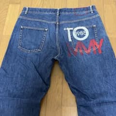 TOMMY HILFIGER 日本製XL デニム ジーパン バックペイント大ロゴのサムネイル