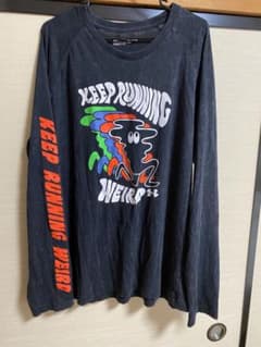Under Armour Keep Running Weird XL ブラックのサムネイル