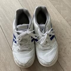 体育館シューズ　22.0cmのサムネイル