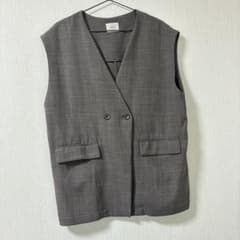 美品　LOWRYS FARM ジレ、ベストのサムネイル
