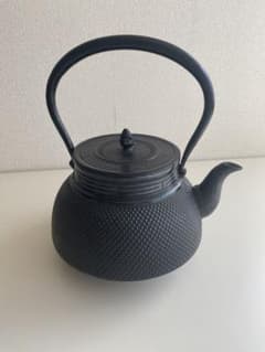 南部鉄器　鉄瓶　平こしき　霞　2升　2.3Lのサムネイル