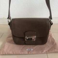 《MIUMIU》レザー ショルダーバッグのサムネイル