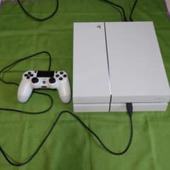 SONY PlayStation4 CUH-1100A ホワイト※値下げのサムネイル