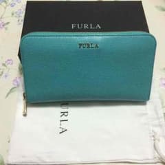 専用☆☆FURLA 長財布のサムネイル
