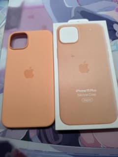 【美品】iPhone15Plus SiliconCase【純正】のサムネイル
