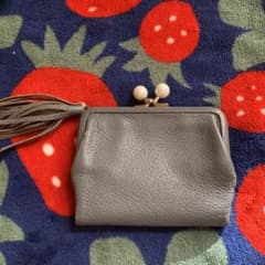 最終値下げ ペルケアクリル玉がま口財布 グレーのサムネイル