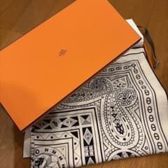 エルメス ペイズリー柄シルクスカーフ2025AW 新作　カシシル 野村大輔 エルメス ペイズリー柄シルクスカーフ2025AW 新作 カシシル 野村大輔