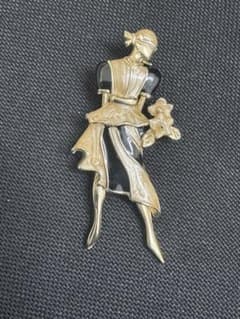 ヴィンテージ風 女性シルエット ブローチ - メルカリ