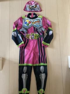 【なッき様専用】バンダイ　仮面ライダーエグゼイド　DX変身スーツ 110cmのサムネイル